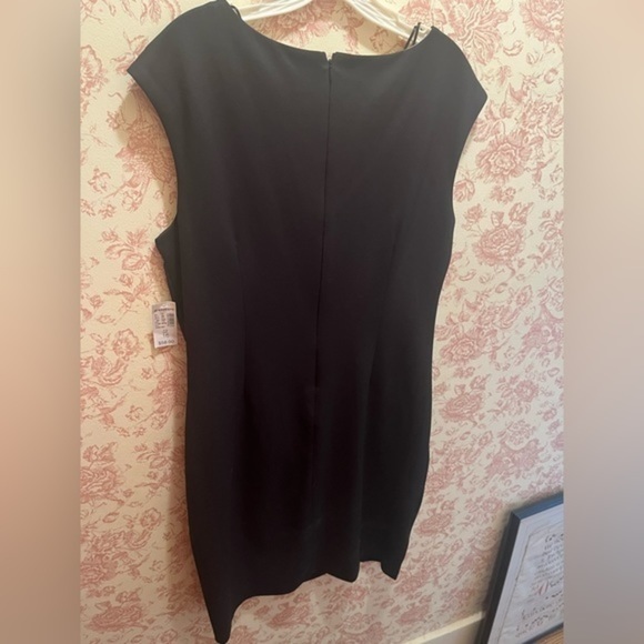 Dress Barn Lace Illusion Dress Size 16 - Picture 2 of 4